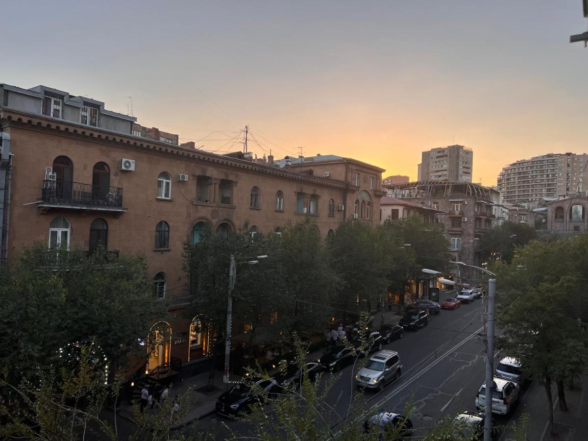 Tumanyan Apartments Jereván Kültér fotó